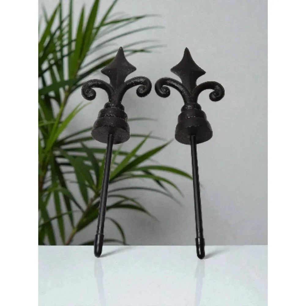 Garden Hose Guides Stakes Fleur de Lys Cast Iron Lot of 2 NOS - Picture 4 of 11